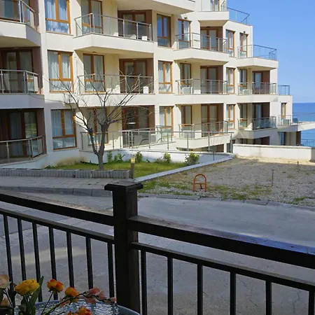 Byala Vista D - виста бийч апартментс д Byala (Varna)