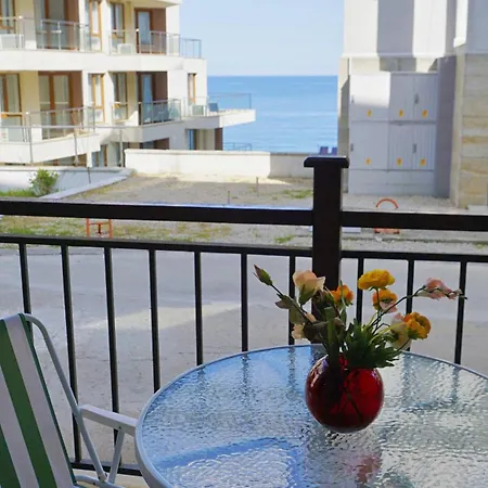 Byala Vista D - виста бийч апартментс д * Byala (Varna)